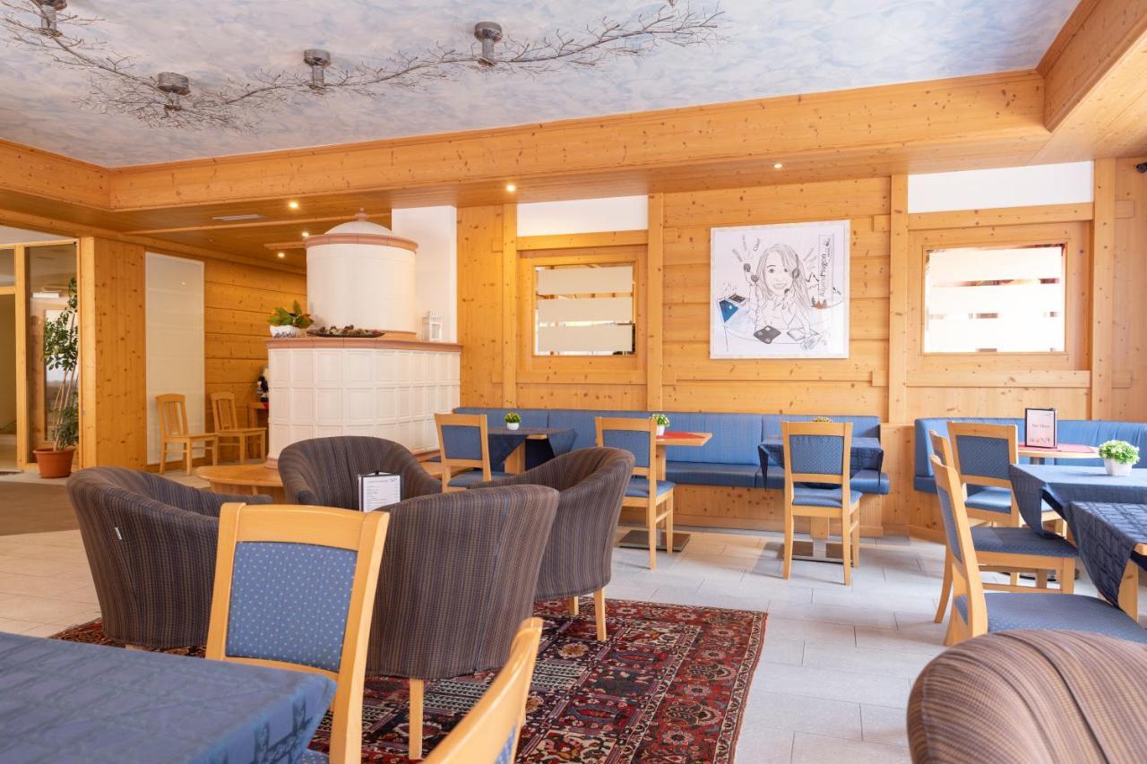 Alpine Mugon Hotel 바슨 외부 사진