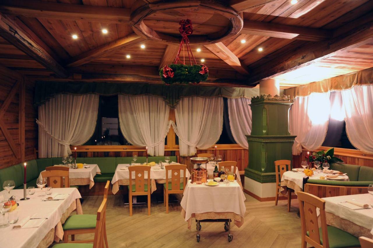 Alpine Mugon Hotel 바슨 외부 사진